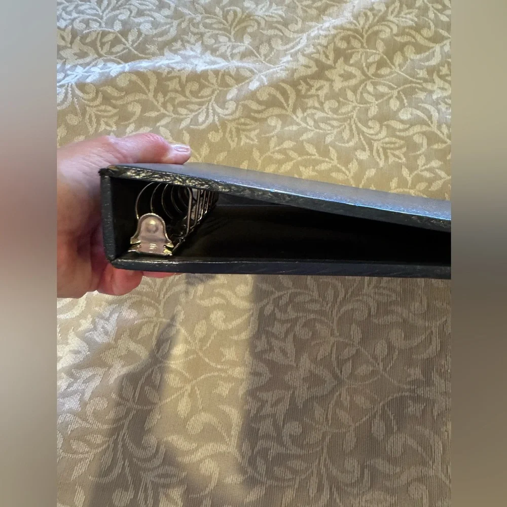 Executive check binder